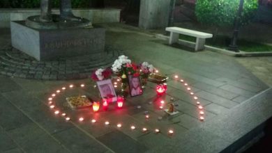Spomenik Jovanu Dučiću u Trebinju sinoć