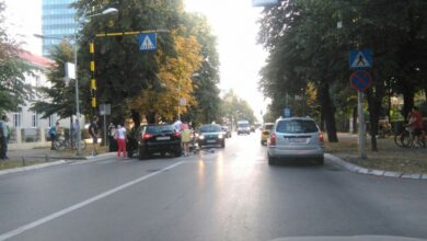 Biciklista povrijeđen u udesu kod Prirodno-matematičkog fakulteta (FOTO)