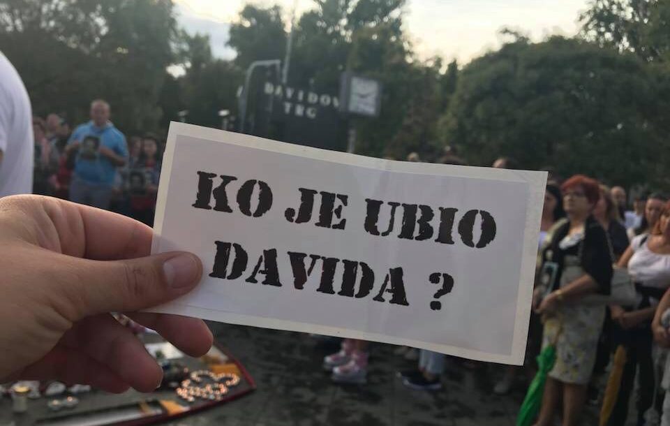 "Ovakve institucije ne trebaju ni mom ubijenom djetetu, ni grob da bude tu, ni meni a ni vama" (VIDEO)
