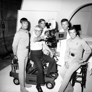 Gene Roddenberry na setu Zvjezdanih staza