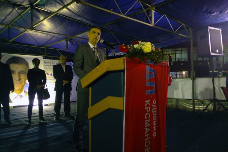 Zdravko Krsmanović na predizbornom skupu u Foči