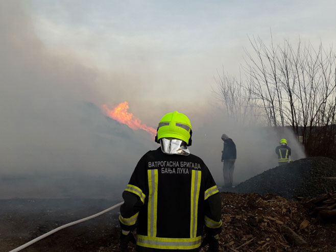 Požar u krugu Incela (Foto: RTRS)