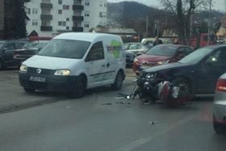 Sudar motora i golfa na Laušu