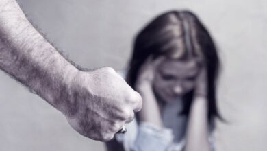 Porazni podaci OEBS-ove ankete: Žene nasilje dožive još kao tinejdžerke