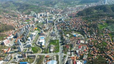 Suad iz Tuzle podigao spomenik komšiji Slavku