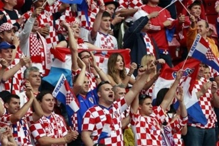 Hrvatski navijači u Budimpešti skandirali "ubij Srbina"