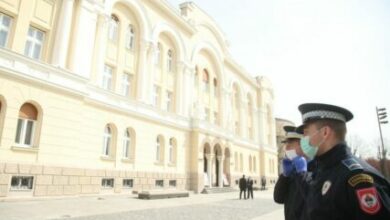 POSLANICI U HUMANOJ MISIJI Stanivuković i Šukalo pripremaju obroke građanima koji NEMAJU ZA HRANU