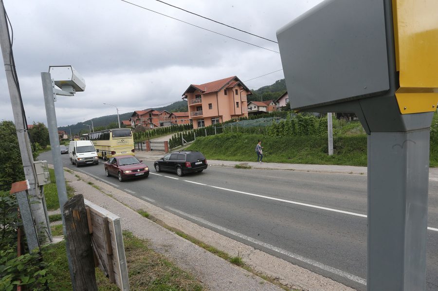 RAZVIO SISTEM ZA VARANJE DRŽAVE Prijedorčanin preuzima saobraćajne kazne TATINIH SINOVA