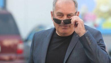 LJEKARU U HRVATSKU Ministar Mektić otišao u Zagreb da OPERIŠE OKO (VIDEO)