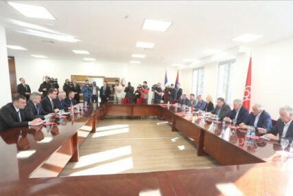 PONUDA KOJU JE TEŠKO ODBITI Dodik: Volio bih da SDS bude s nama u vlasti na nivou BiH