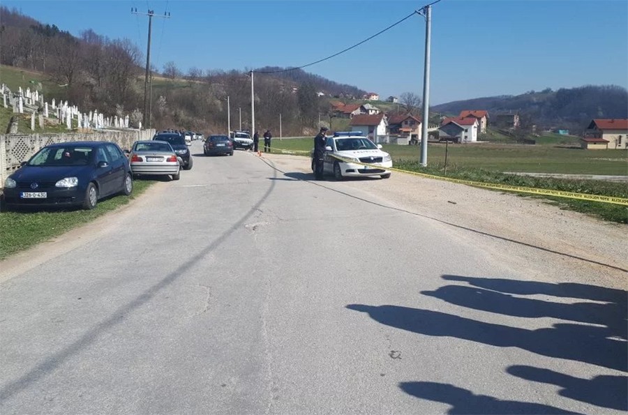 ŠOKANTNI DETALJI Maloljetne ubice bračnog para ukradene stvari sakrili u kuću policajca