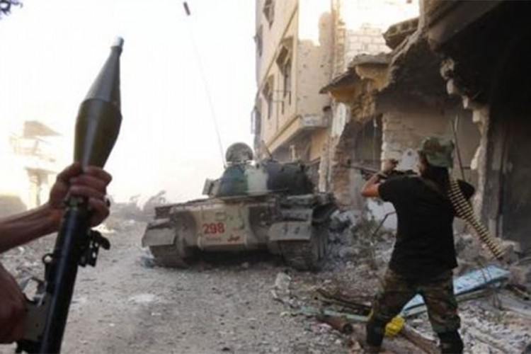 Bjesni bitka za Tripoli: Haftarove snage preuzele kontrolu nad vojnim kampom
