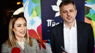 Radojičić ugostio prvu grupu turista koji su došli čarter letom