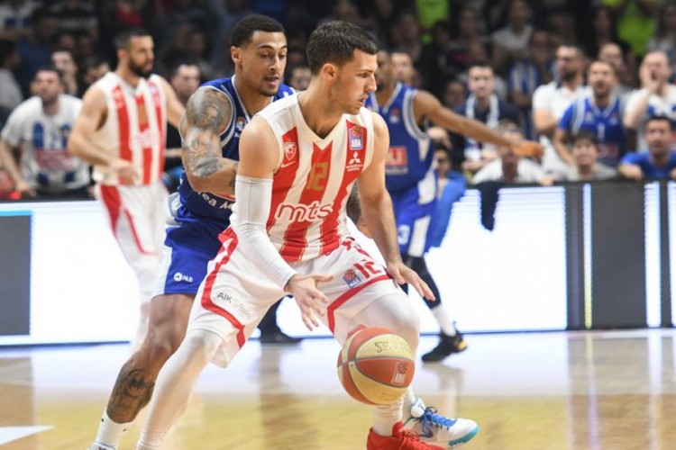 Poraz Zvezde u Podgorici, Budućnost ostala u igri za trofej