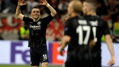 Kostić i Ajntraht precrtali Benfiku, Arsenal i Čelsi lagano do polufinala LE