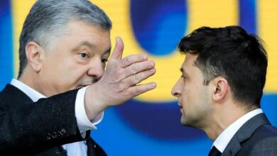 Diskusija između Porošenka i Zelenskog na fudbalskom stadionu
