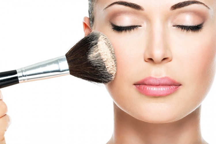 Kako da savršeno nanesete bronzer na svjetliji ten?