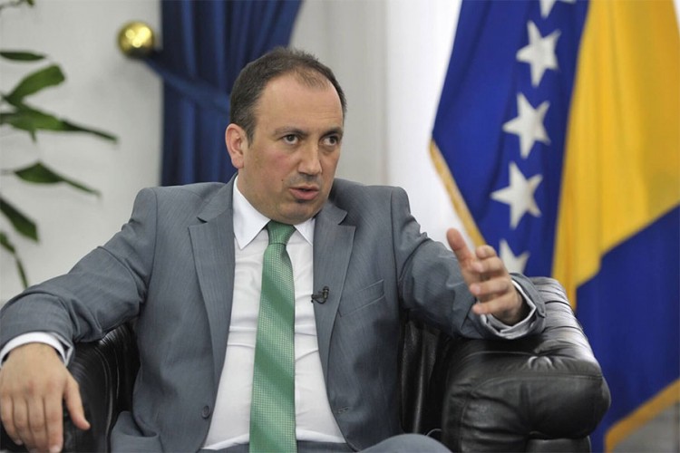 Crnadak: Nema priznanja Kosova niti odluke o MAP-u