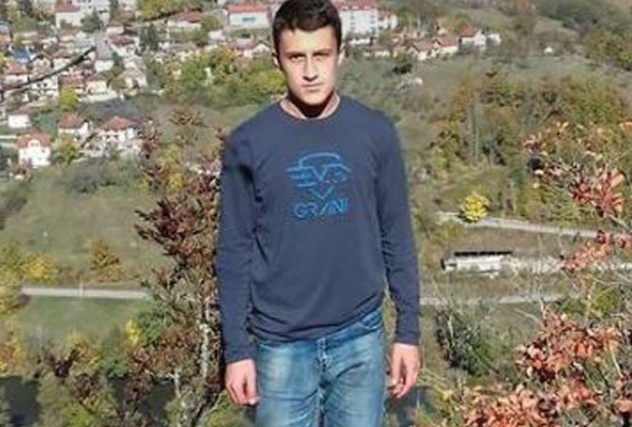 “DA LI JE NAŠ SLAVKO NEKAKAV MONSTRUM?!” Roditelji autističnog dječaka ogorčen odlukom škole, a EVO ŠTA KAŽE DIREKTOR