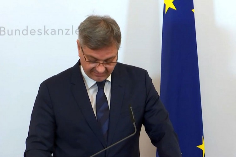 Zvizdić odgovara Vučiću, pita šta će Dačić u Berlinu