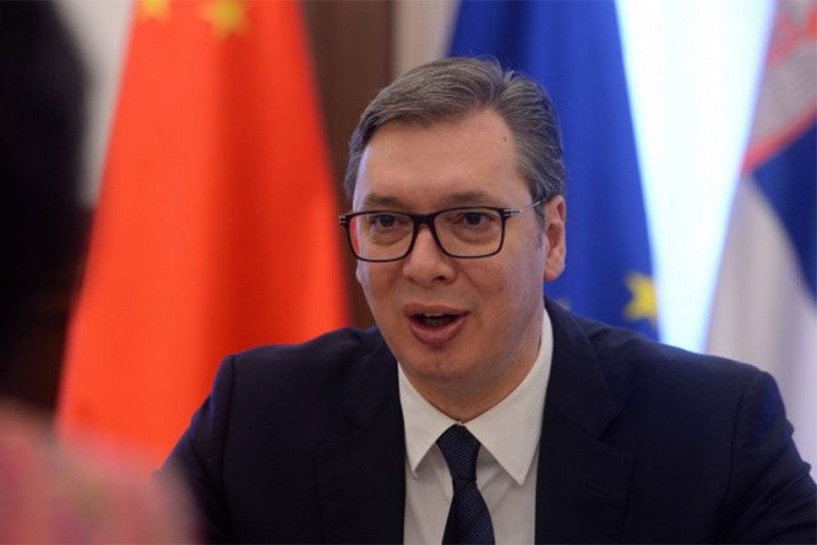 Vučić poručio Kurtiju: Protesti u Tirani me ne zanimaju!