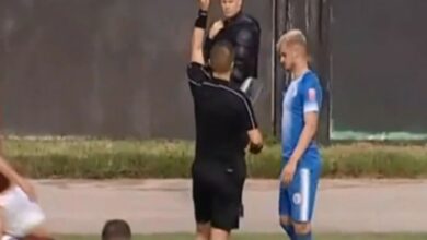 Sudija fudbaleru Tuzla Cityja dao dva žuta i ostavio ga u igri