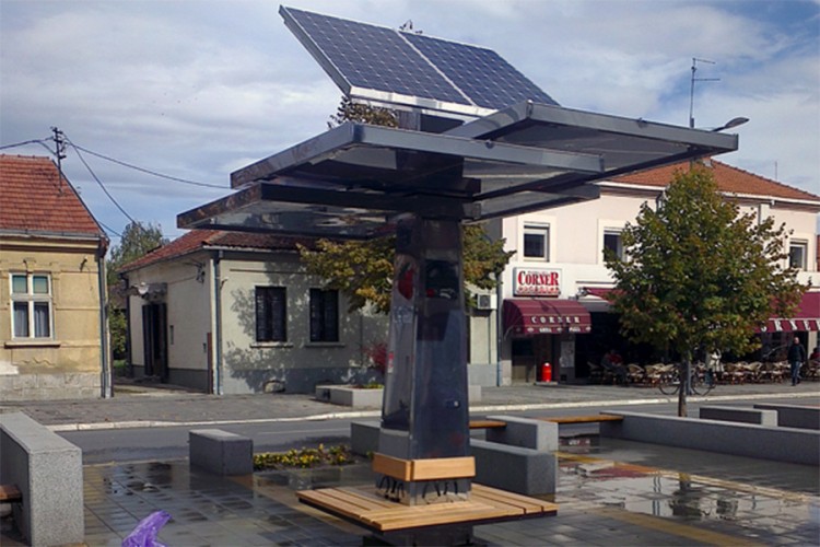 Da li ste znali? Prvi solarni punjač za telefone napravljen je u Srbiji