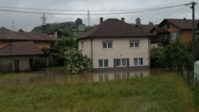 Stanovnici Doboj Juga odbijali evakuaciju, cijelu noć branili kuće