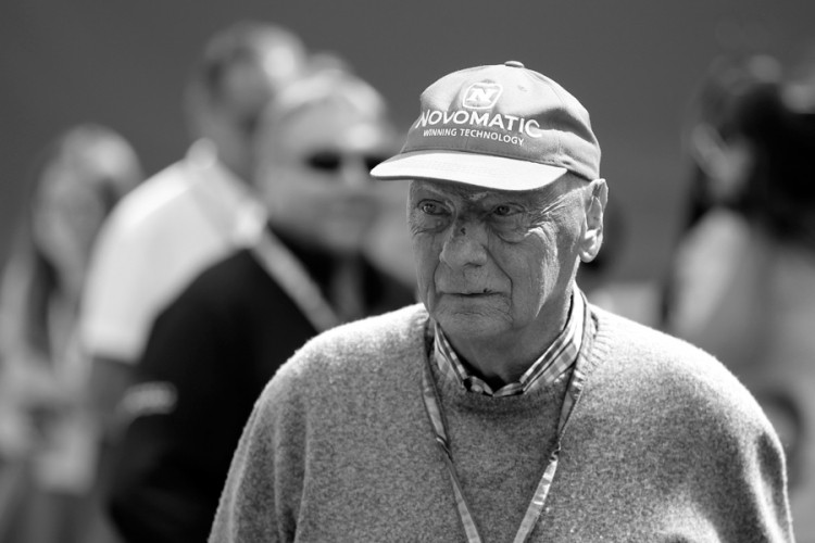 Preminuo Niki Lauda