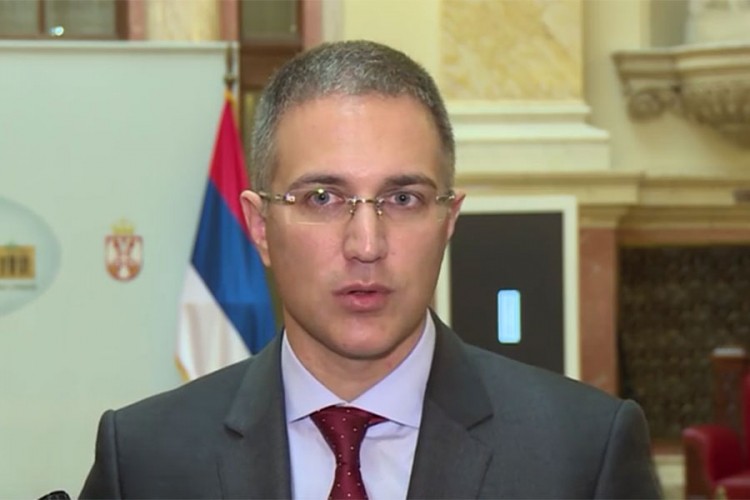 Stefanović: Vučić se trudi da nađe najbolje rješenje za narod