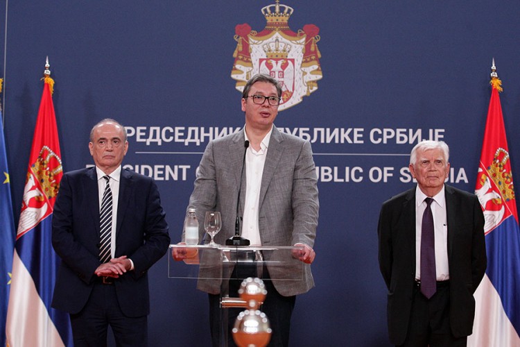 Vučić: Pokušaću Trampovim ljudima da ukažem na stanje na KiM