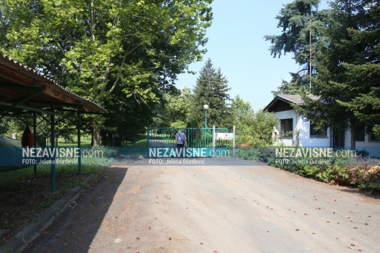 Zbog mašine zaključao tuđe preduzeće