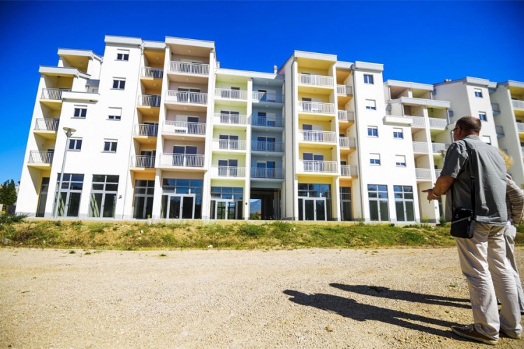 Prodaja nekretninama u Srpskoj cvjeta uprkos skupljem kvadratu