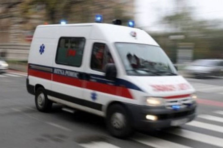 Teško povrijeđen pješak u Karanovcu