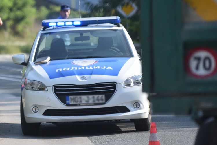 Policija u Banjaluci pronašla ukradeni mercedes