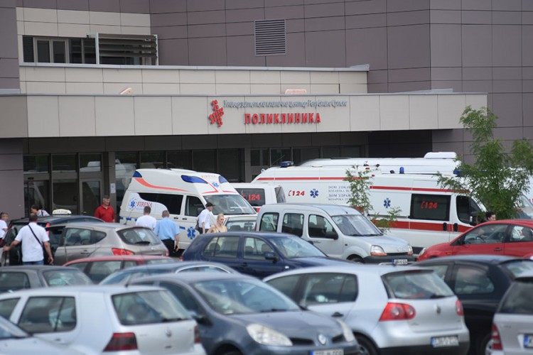 Pacijent skočio sa četvrtog sprata UKC-a RS