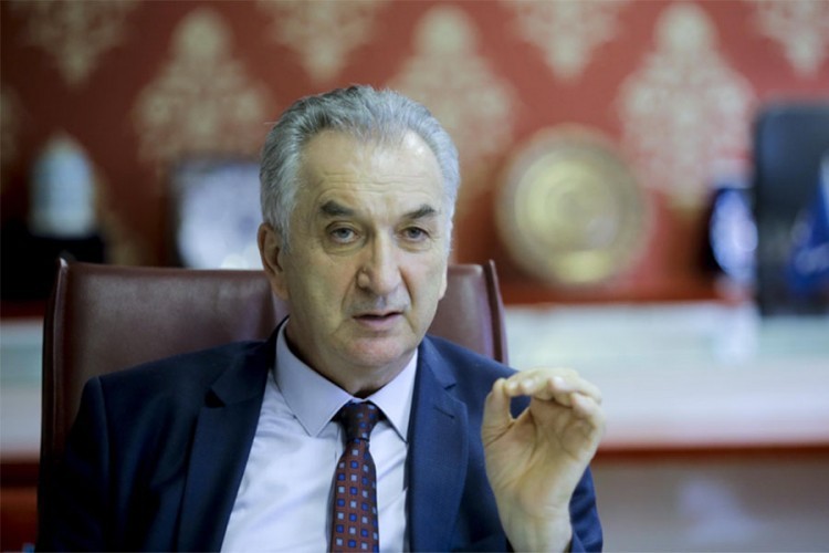 Jedan dokument u Briselu, drugi u parlamentu