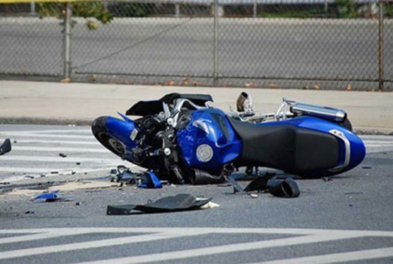 Povrijeđen motociklista u sudaru sa pežoom u Laktašima