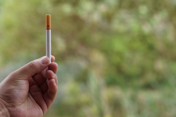 Akcize na cigarete vjetar u leđa crnom tržištu