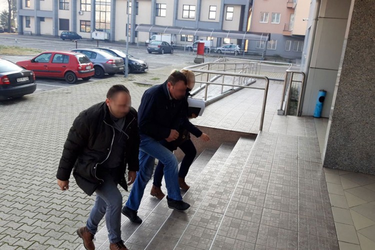 Banjalučanin predat tužilaštvu, prijetio da će zaklati nevjenčanu suprugu