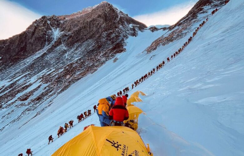 Nepal uvodi obavezno korišćenje GPS čipova za penjače na Mont Everest radi bolje sigurnosti