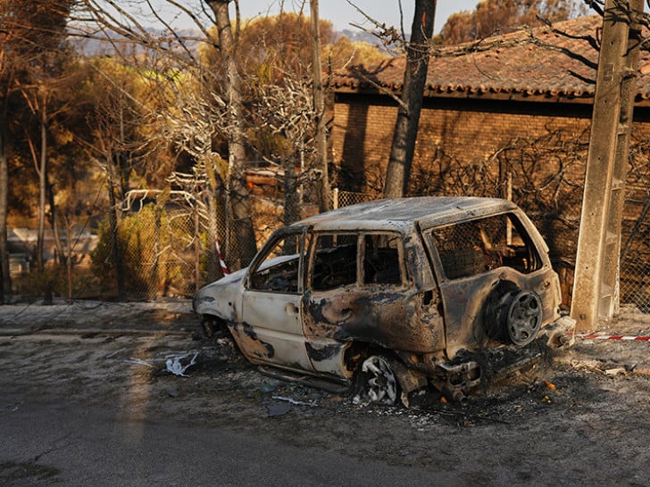 Španski vatrogasci u borbi protiv šumskih požara u Avili, Madridu i Toledu