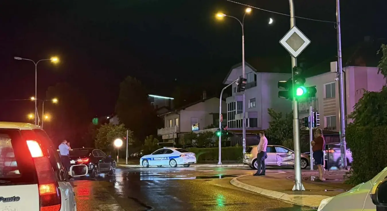 Saobraćajni sudar na raskrsnici kod Emporiuma u Banjaluci, veća materijalna šteta