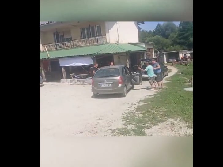 Selak osudio napad na srpske povratnike kod Sanskog Mosta