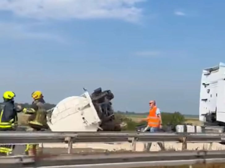 Prevrnuta cisterna blokirala autoput A3 kod Popovače, kolone dugačke i do sedam kilometara