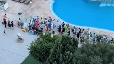 Viralni snimak iz Španije: Turisti u trci za ležaljke – „Platiš 2.000 eura pa bježiš kao da je olimpijada“