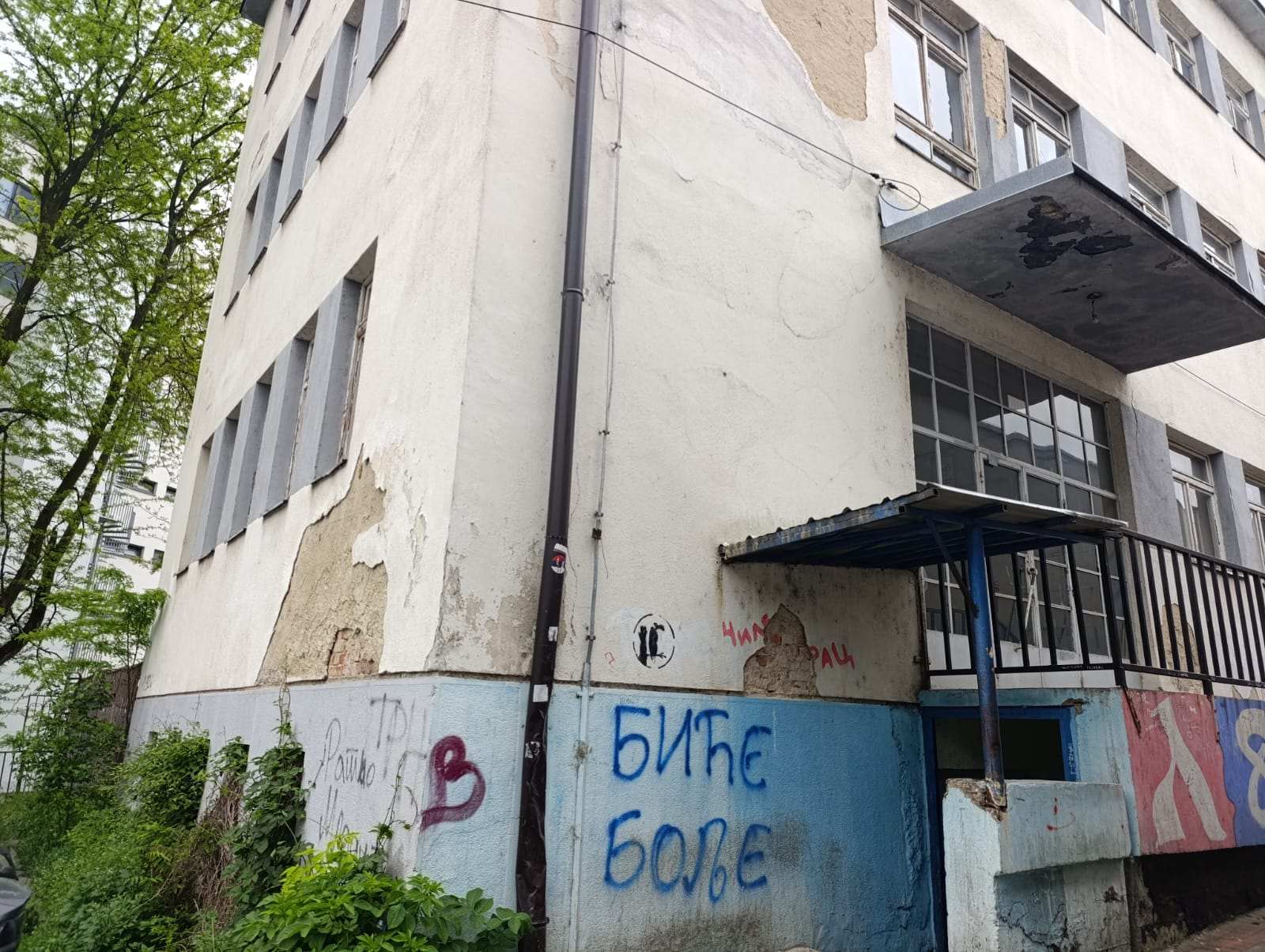 Podrumi umjesto učionica: Učenici Politehničke škole u Banjaluci čekaju bolje uslove
