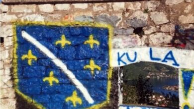Grafiti ratnih simbola osvanuli na Zvorničkoj tvrđavi