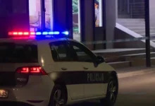 Teška nesreća na Bulevaru Meše Selimovića: Pješak povrijeđen, saobraćaj obustavljen