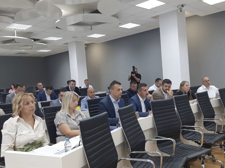 Usvojeni zaključci o bezbjednosti nakon incidenata na Palama, budžet Istočnog Sarajeva raste na 33,9 miliona KM